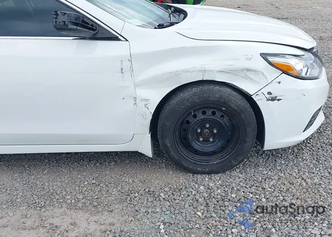 2018 Nissan Altima 2.5 S z USA, uszkodzony, nr VIN 1N4AL3AP4JC190240